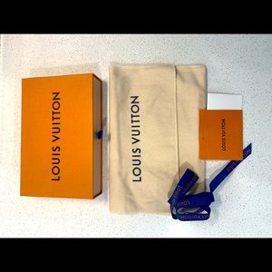 Louis Vuitton Original Drawerbox with ribbon.